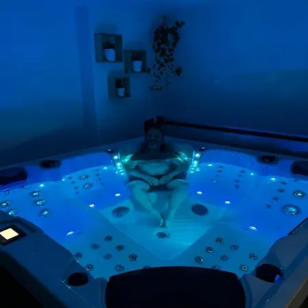 شقة Maison Cosy Avec Jacuzzi Privatif Proche Reims *