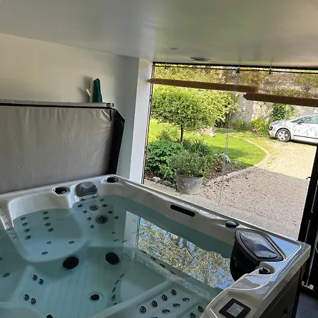 La Petite Brainoise - Avec Salle Jacuzzi 120 Jets *