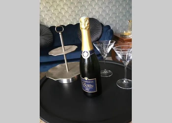 La Petite Brainoise - Avec Salle Jacuzzi 120 Jets * Braine