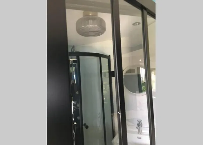 La Petite Brainoise - Avec Salle Jacuzzi 120 Jets Apartment Braine