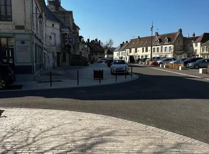 La Petite Brainoise - Avec Salle Jacuzzi 120 Jets Braine